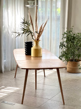 Load image into Gallery viewer, Grand Windsor, Ercol Model 444, Extendable Dining Table