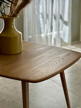 Load image into Gallery viewer, Grand Windsor, Ercol Model 444, Extendable Dining Table