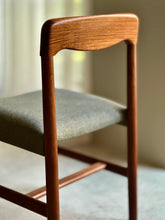 Load image into Gallery viewer, Set of Eight Artecasa Dining Chairs