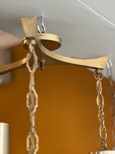 Load image into Gallery viewer, Retro Three-Ball Pendant Light