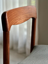 Load image into Gallery viewer, Set of Eight Artecasa Dining Chairs