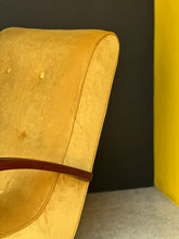 Load image into Gallery viewer, Classic Banana Rocking Chair