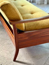 Load image into Gallery viewer, Mid-Century Grafton Everest Couch