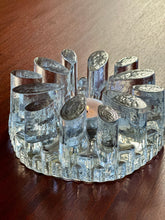 Load image into Gallery viewer, Vintage Art Glass Trivet