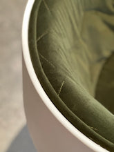 Load image into Gallery viewer, Earo Aarnio Style, Retro Semi-Ball Chair