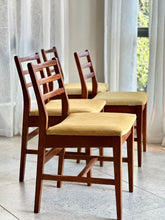 Load image into Gallery viewer, Set of 4 Ladderback Dining Chairs