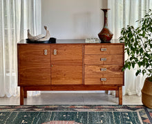 Load image into Gallery viewer, Retro Sideboard