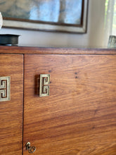 Load image into Gallery viewer, Retro Sideboard