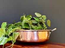 Load image into Gallery viewer, Vintage Copper Bowel/Planter
