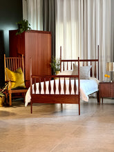 Load image into Gallery viewer, MCM Bed & Base - DS Vorster (Single)