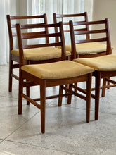 Load image into Gallery viewer, Set of 4 Ladderback Dining Chairs