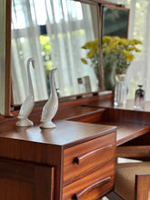 Load image into Gallery viewer, Torrente Dresser With Mirror & Stool