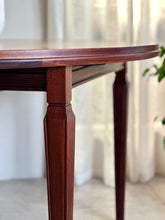 Load image into Gallery viewer, Vintage Kenbow Extendable Dining Table