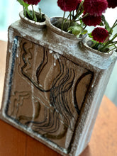 Load image into Gallery viewer, Retro Pottery Vase