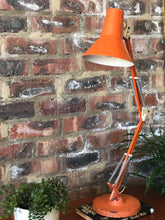 Load image into Gallery viewer, Angle-poise style retro table lamp