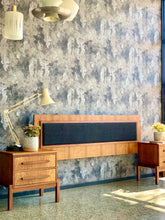 Load image into Gallery viewer, Cubist Headboard With Pedestals