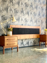 Load image into Gallery viewer, Cubist Headboard With Pedestals