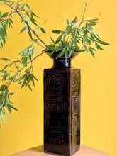 Load image into Gallery viewer, Retro Ceramic Vase