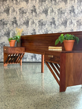 Load image into Gallery viewer, Kiaat Headboard