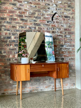 Load image into Gallery viewer, Retro Dressing table
