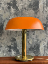 Load image into Gallery viewer, Mid-century table lamp
