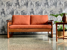 Load image into Gallery viewer, Grafton Everest Couch