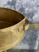 Load image into Gallery viewer, Vintage Brass Planters