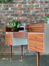 Load image into Gallery viewer, Mid-Century Dressing Table