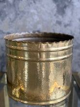 Load image into Gallery viewer, Vintage Brass Planters