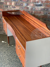 Load image into Gallery viewer, Mid-Century Dressing Table