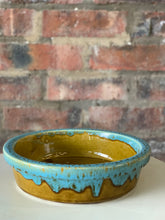 Load image into Gallery viewer, Retro Stoneware Pie dish/ Salad Sever