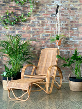 Load image into Gallery viewer, Rattan Lounger