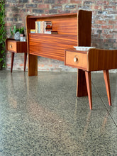 Load image into Gallery viewer, Retro Double Bed Headboard