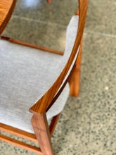 Load image into Gallery viewer, 7 Piece Kiaat dining suite