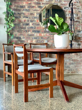 Load image into Gallery viewer, 7 Piece Kiaat dining suite