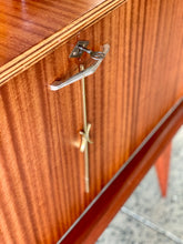 Load image into Gallery viewer, Retro Sideboard