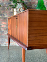 Load image into Gallery viewer, Retro Sideboard