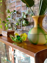 Load image into Gallery viewer, Retro Display / Drinks Cabinet