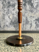 Load image into Gallery viewer, Vintage Floor Lamp