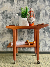 Load image into Gallery viewer, Retro Drinks Trolley