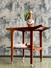 Load image into Gallery viewer, Retro Drinks Trolley