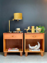 Load image into Gallery viewer, Pair of Pedestals
