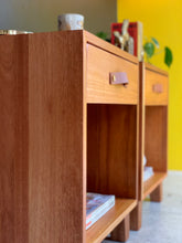 Load image into Gallery viewer, Pair of Pedestals