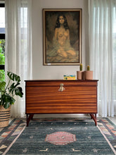 Load image into Gallery viewer, Vintage Kist by Aristo Craft