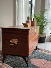 Load image into Gallery viewer, Vintage Kist by Aristo Craft