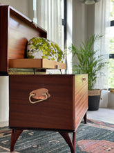 Load image into Gallery viewer, Vintage Kist by Aristo Craft