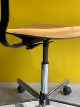 Load image into Gallery viewer, Vintage Task Chair