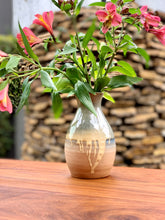 Load image into Gallery viewer, Figula Pottery Vase