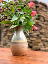 Load image into Gallery viewer, Figula Pottery Vase