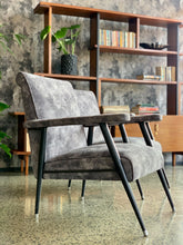 Load image into Gallery viewer, Pair of Mid-century armchairs